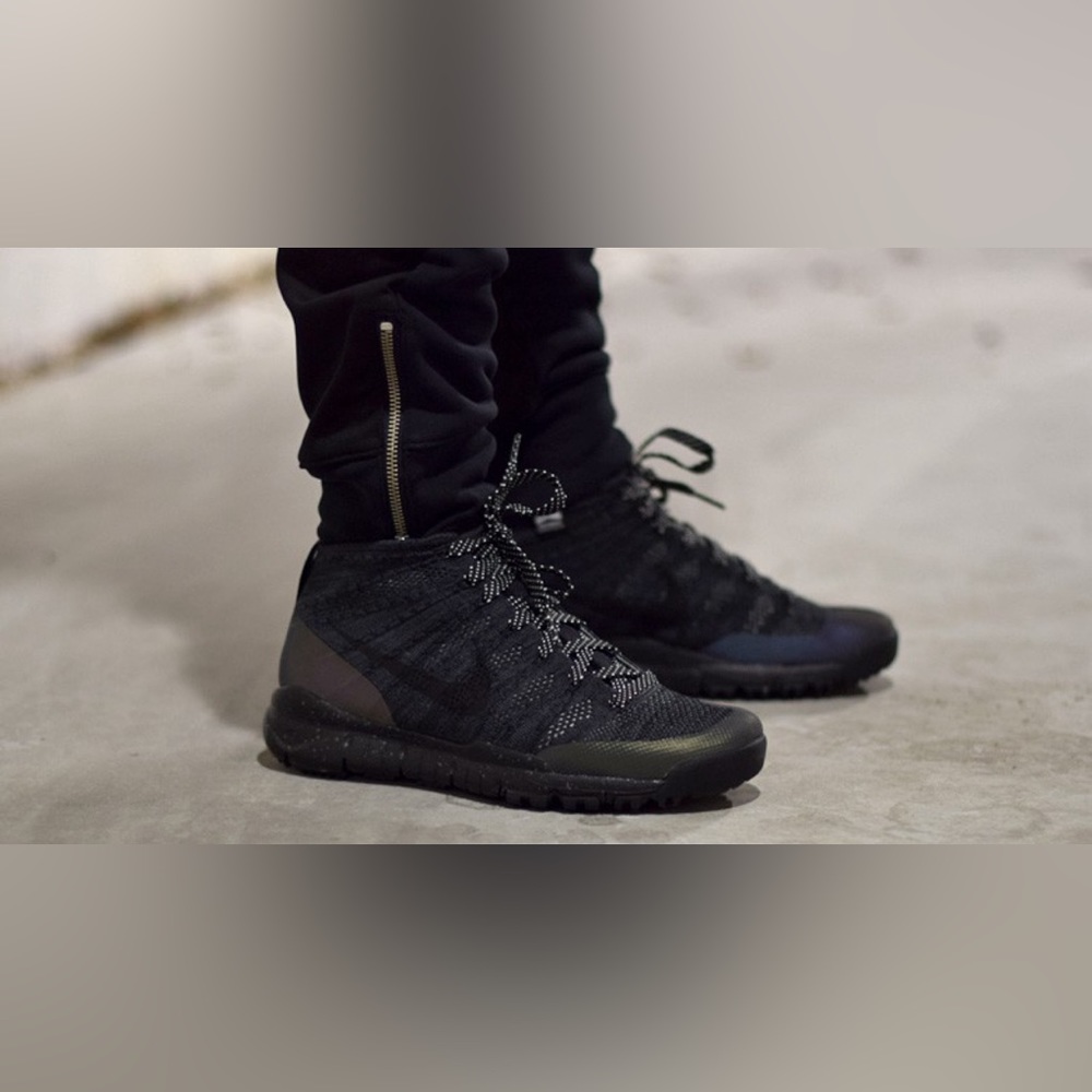 Nike Flyknit Chukka - Sz 11